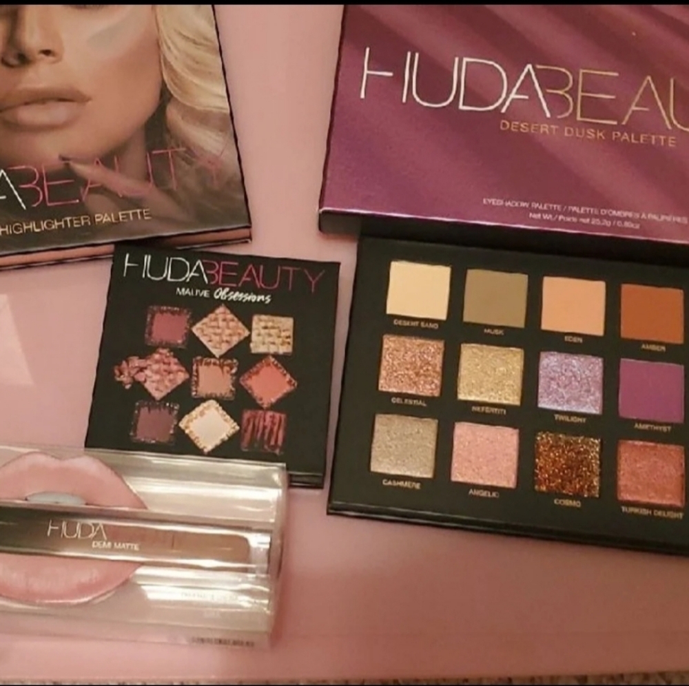 Huda Beauty Makeup Bundle Desert Dusk, Mauve Obsessions, Pink Sands, BNIB